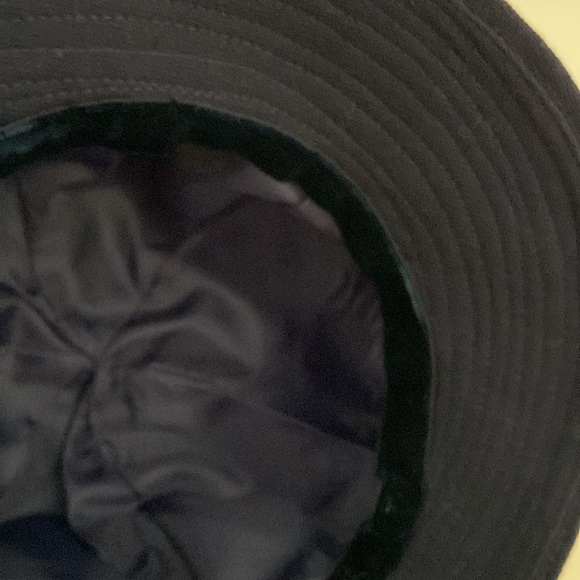 Classic Simple Style Vintage Navy Blue Womens Fashion Winter Hat - Picture 9 of 9